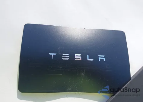 2021 Tesla Model S Plaid Tri Motor All-Wheel Drive from USA, damaged, VIN 5YJSA1E62MF452564